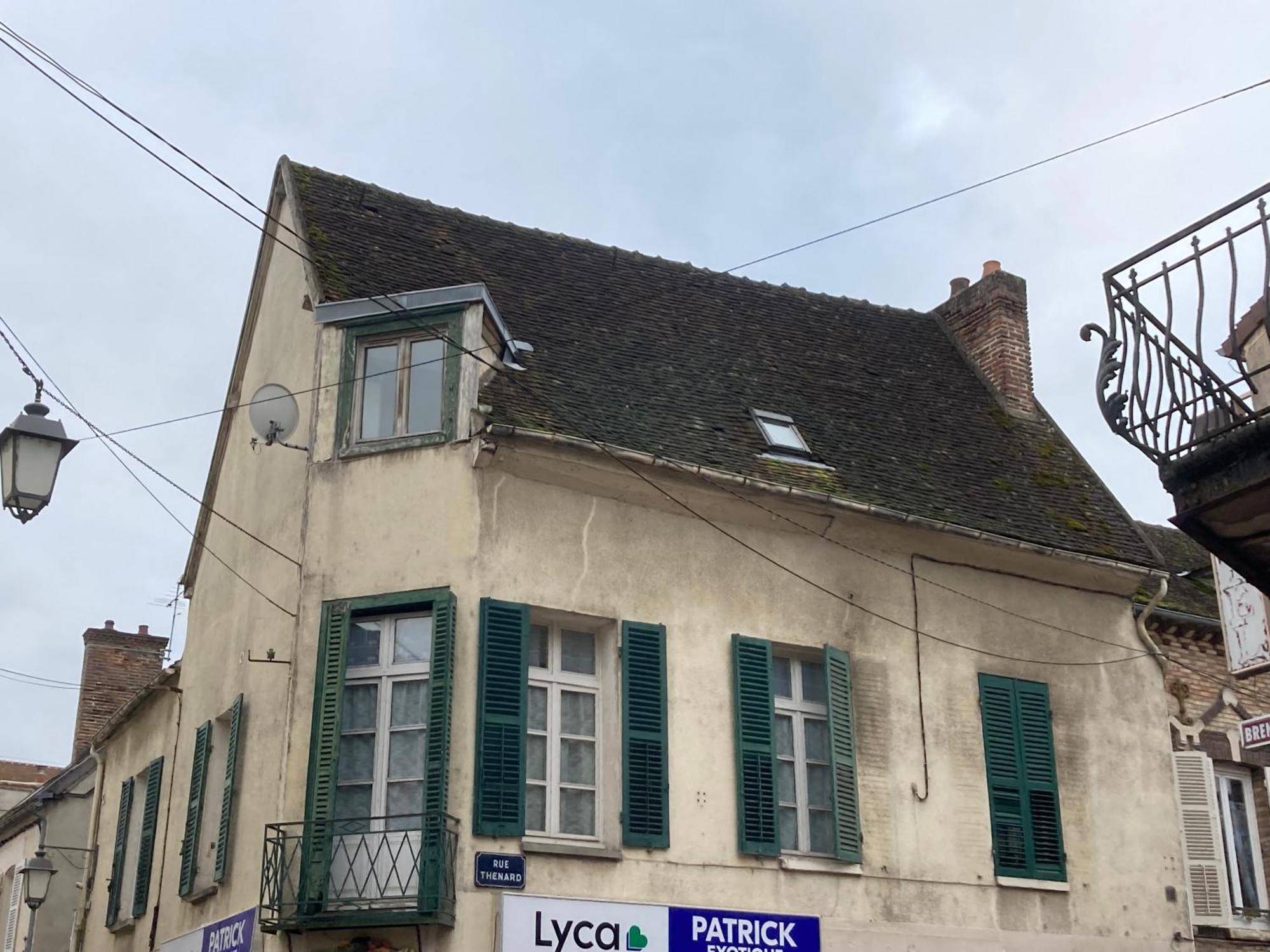 Joli Appart F2, Les 3 Croissants, Centre Ville Sens Buitenkant foto